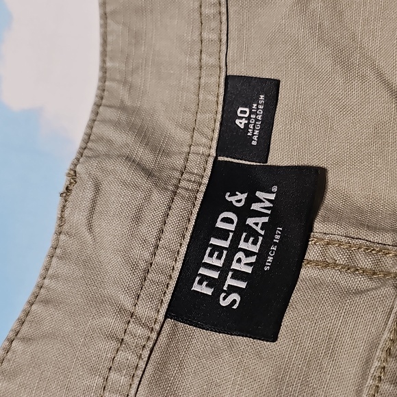 Field & Stream Men's Cargo Shorts Tan Size 40 New - Picture 2 of 5